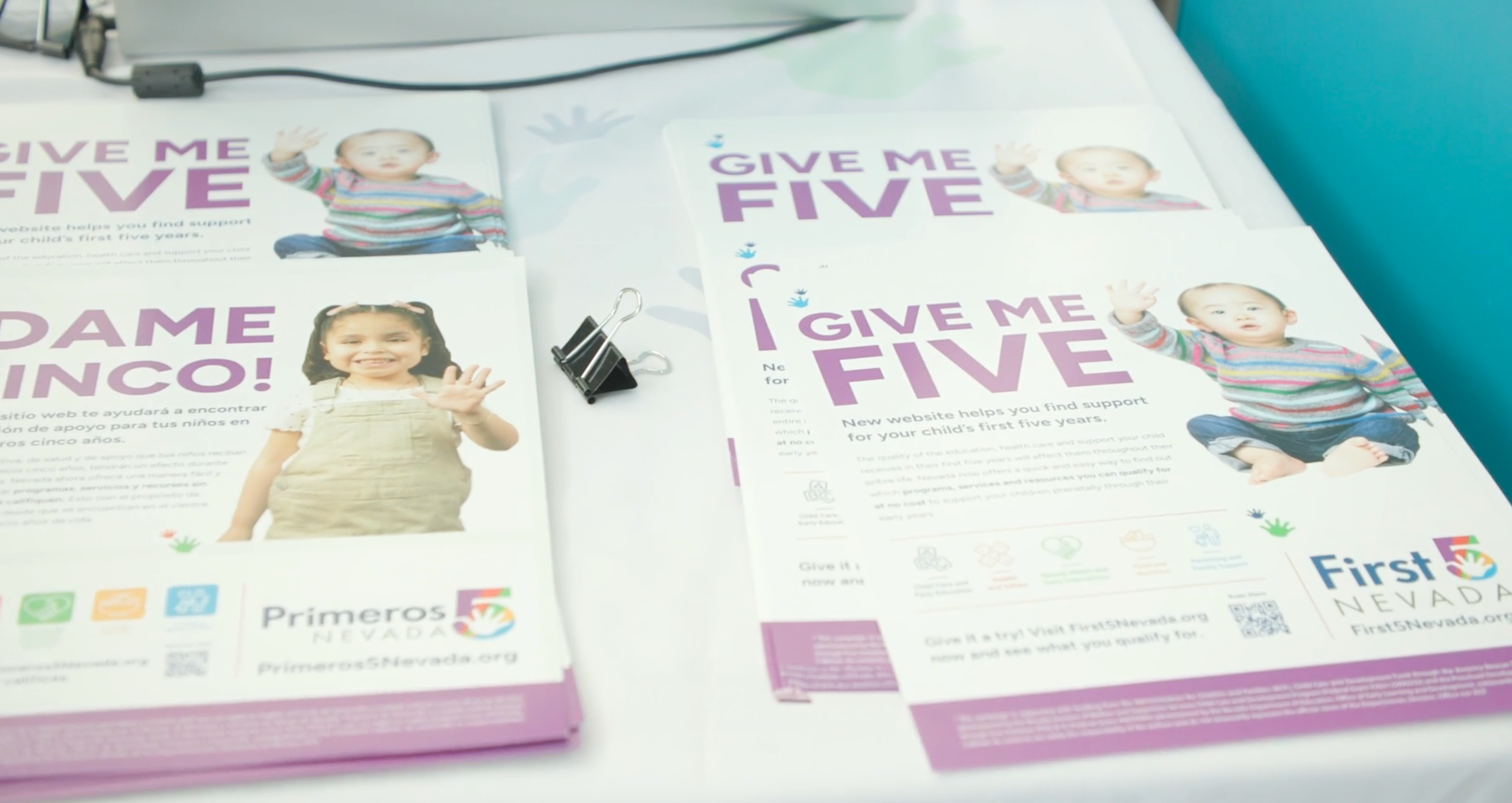 Primeros 5 folletos del evento de Nevada en primer plano.