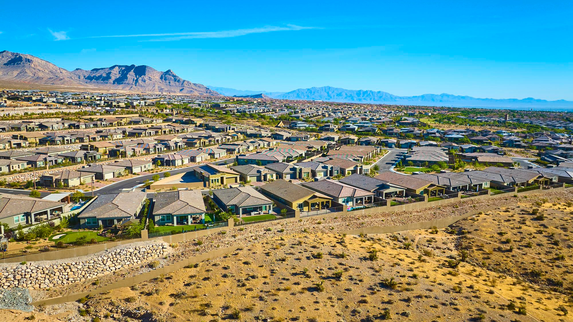 Vista aérea de un barrio residencial en Nevada.